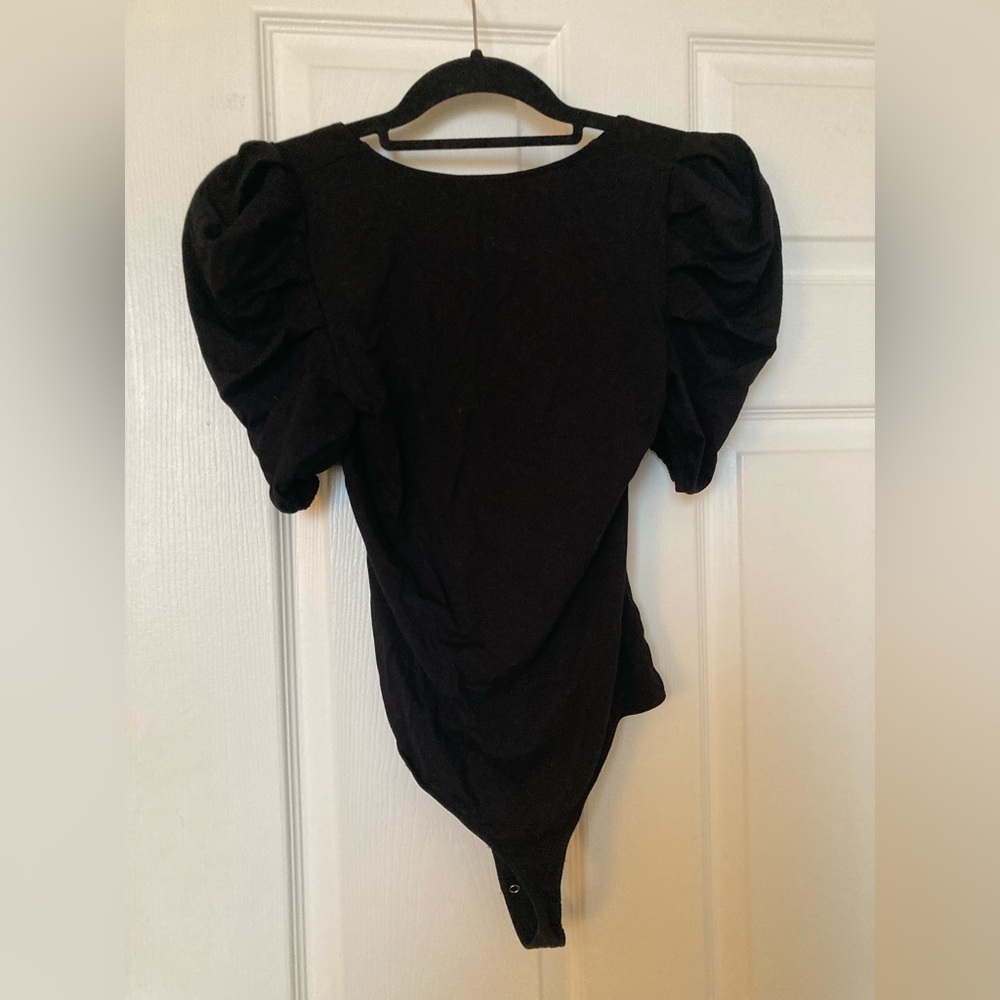 Short puffy sleeve bodysuit! - Picture 4 of 4
